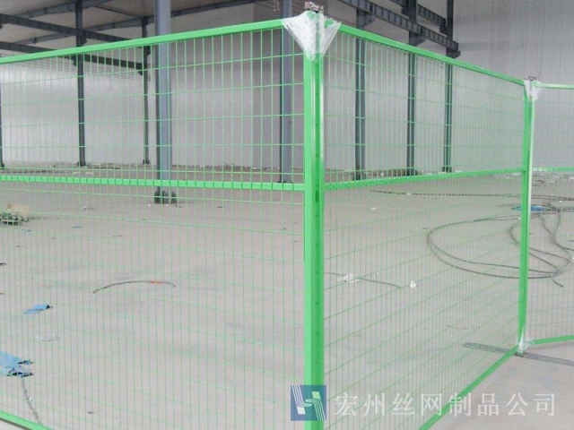 移動(dòng)護(hù)欄網(wǎng)--06